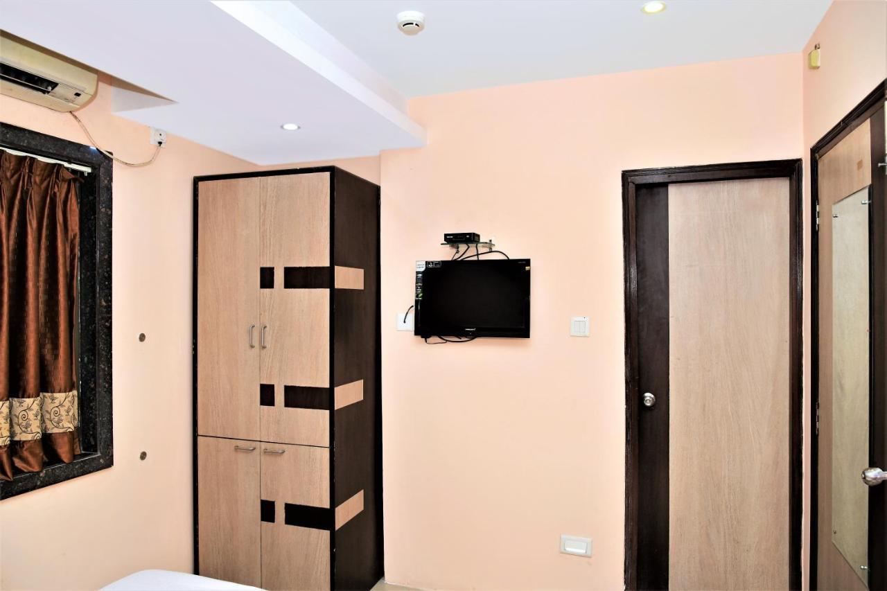 Reliable Inn Kolkata Luaran gambar