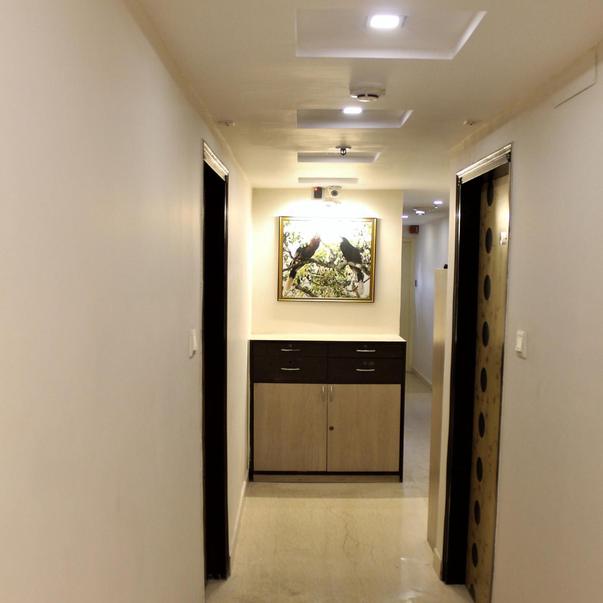 Reliable Inn Kolkata Luaran gambar