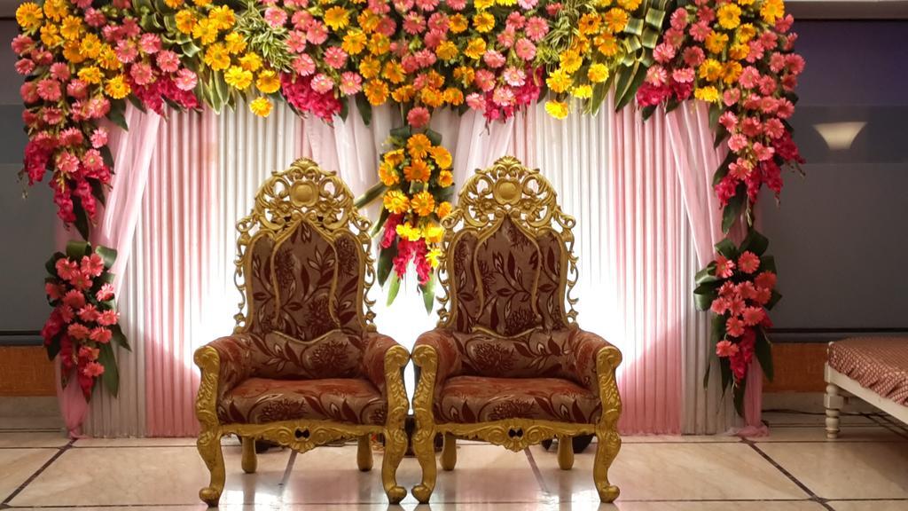 Reliable Inn Kolkata Luaran gambar