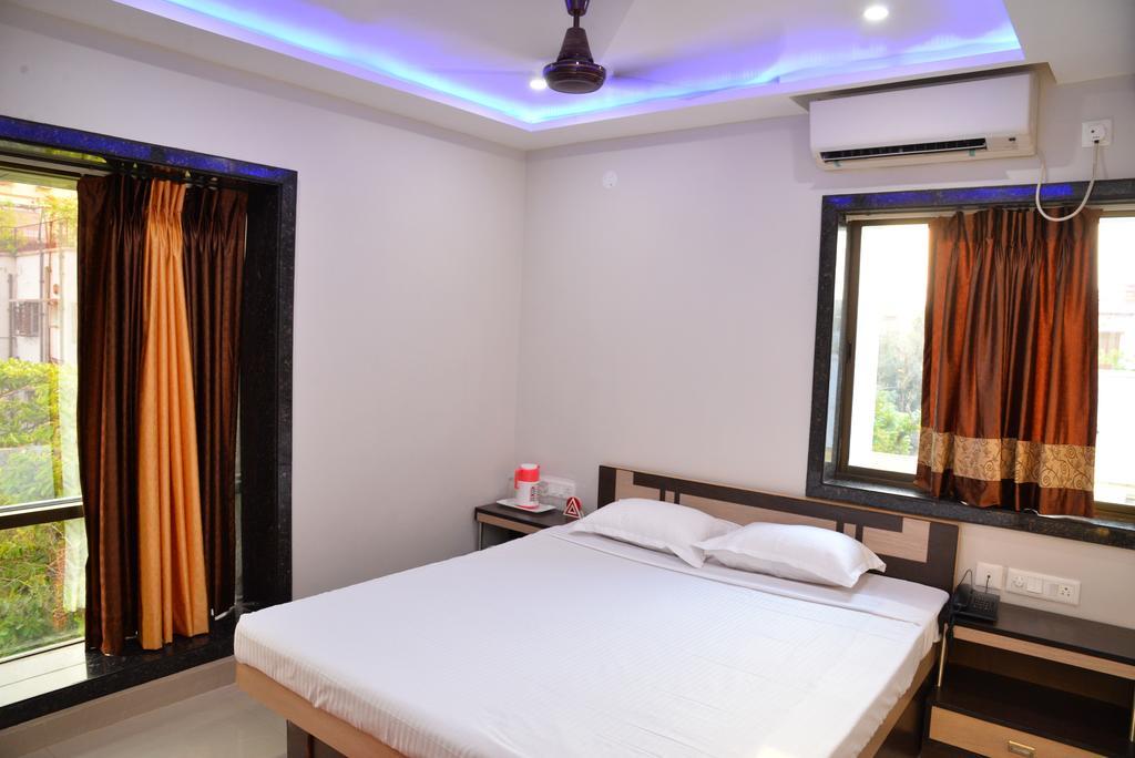Reliable Inn Kolkata Bilik gambar