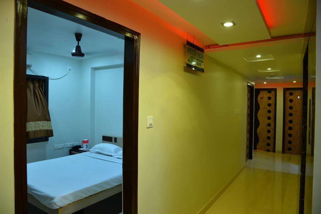 Reliable Inn Kolkata Bilik gambar