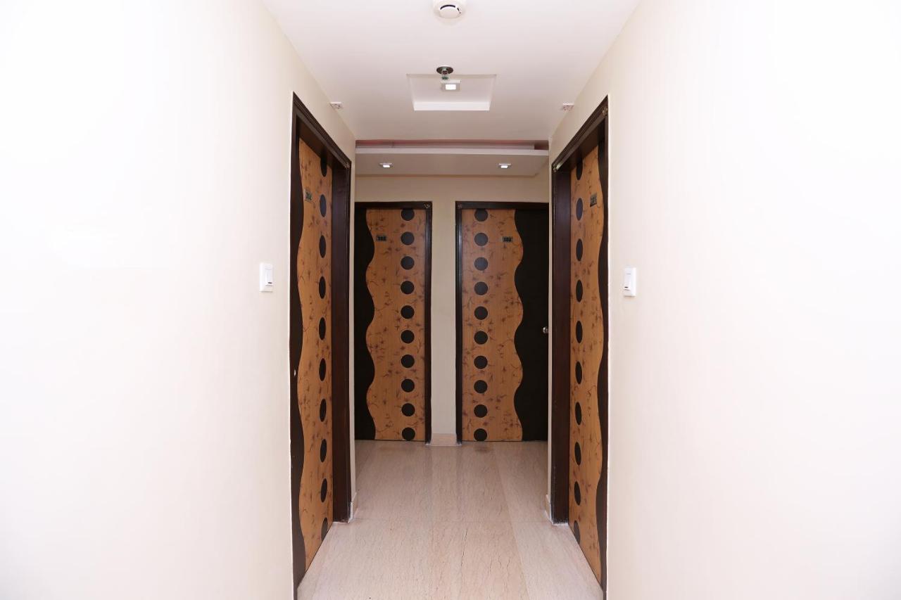 Reliable Inn Kolkata Luaran gambar